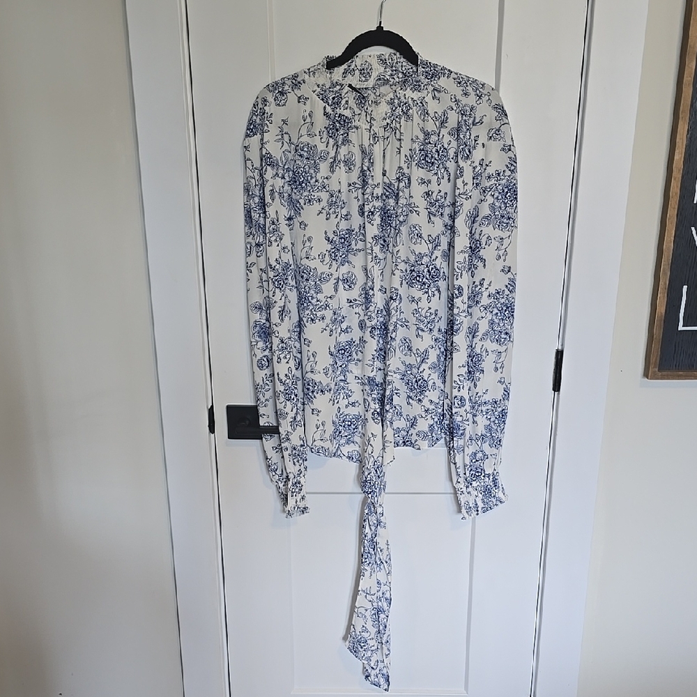 Chic Blue Floral Women's Blouse